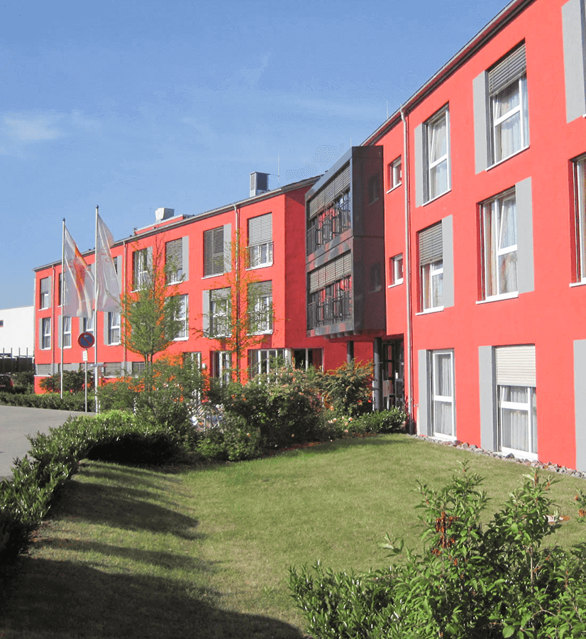 Rasen vor dem CMS Pflegewohnstift Greven