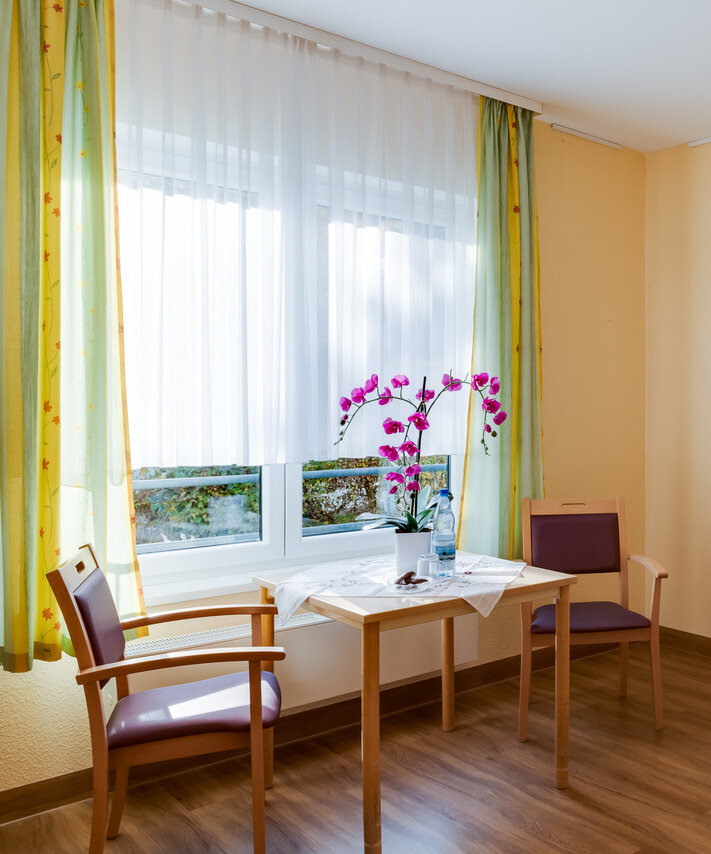 Einzelzimmer im Wohn- und Pflegezentrum Bergeck